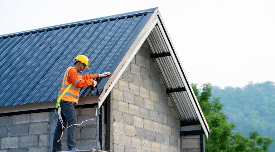 Expert Emergency Roof Repairs services in Kremlin, MT